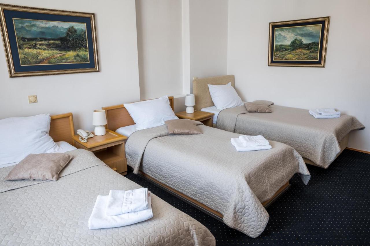 Garni Hotel Panorama Lux นิส ภายนอก รูปภาพ
