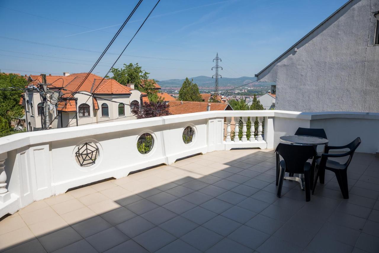 Garni Hotel Panorama Lux นิส ภายนอก รูปภาพ