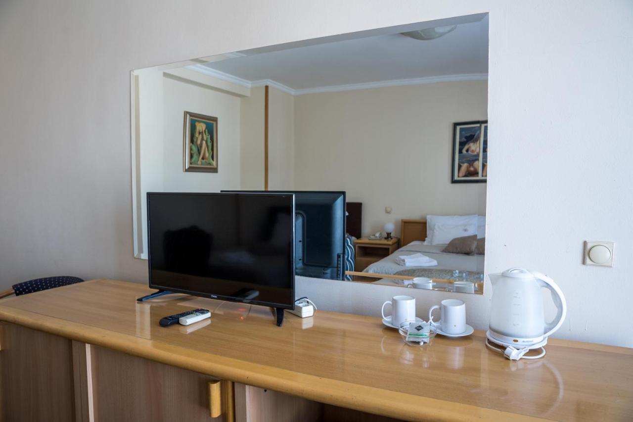 Garni Hotel Panorama Lux นิส ภายนอก รูปภาพ