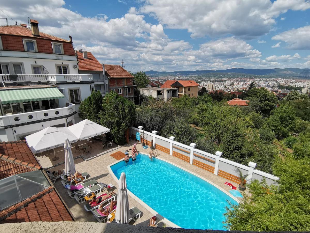 Garni Hotel Panorama Lux นิส ภายนอก รูปภาพ